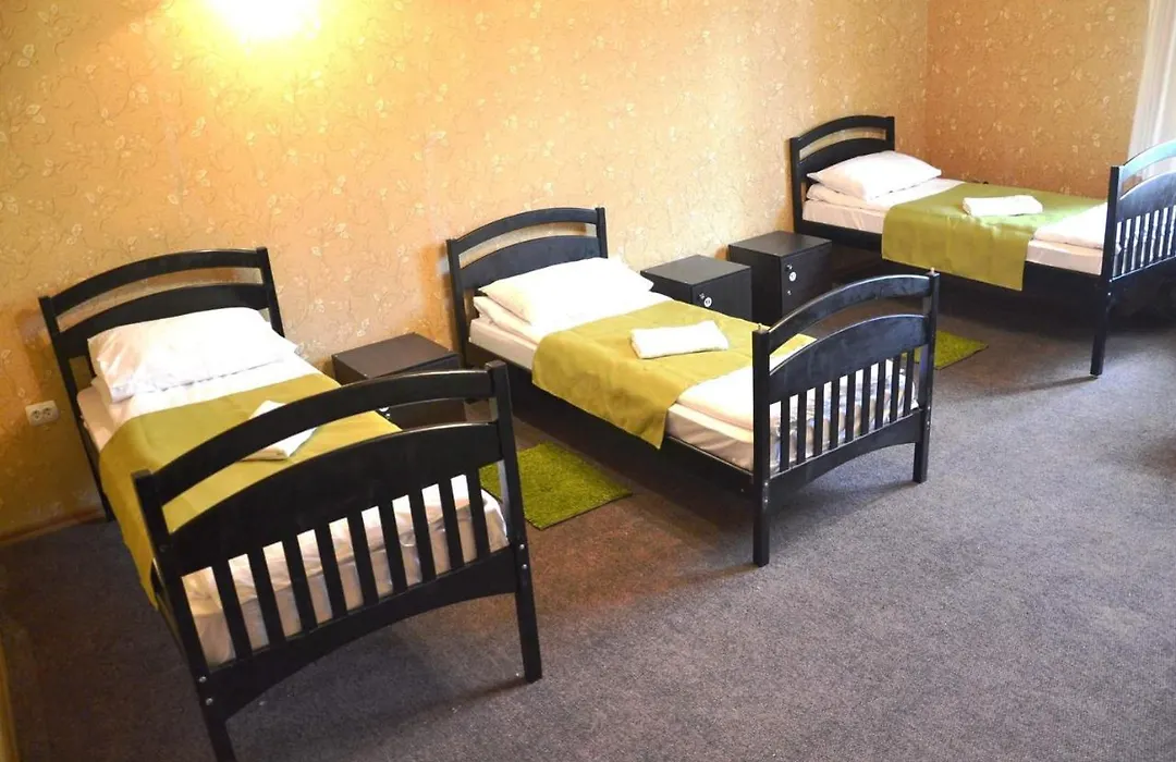 Guest House Pid Dubom-1
